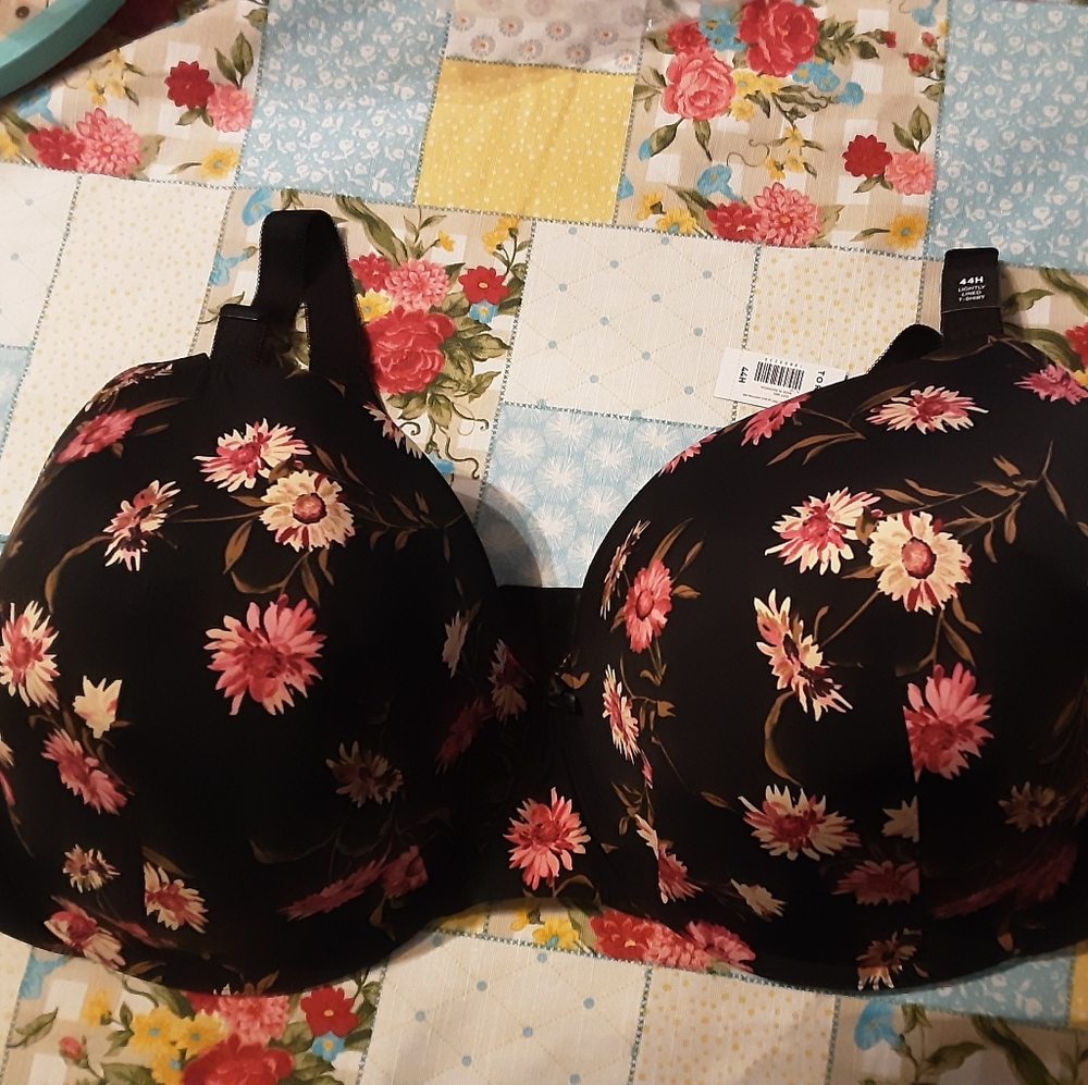 TORRID Lightly Lined 360 Back Smoothing T-shirt bra NWT Size 44H